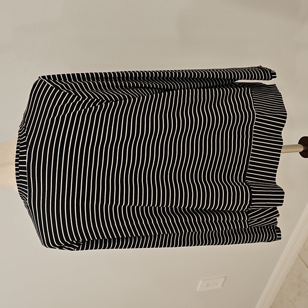 Lisa Bayne Striped Top Sz Medium - Picture 2 of 3